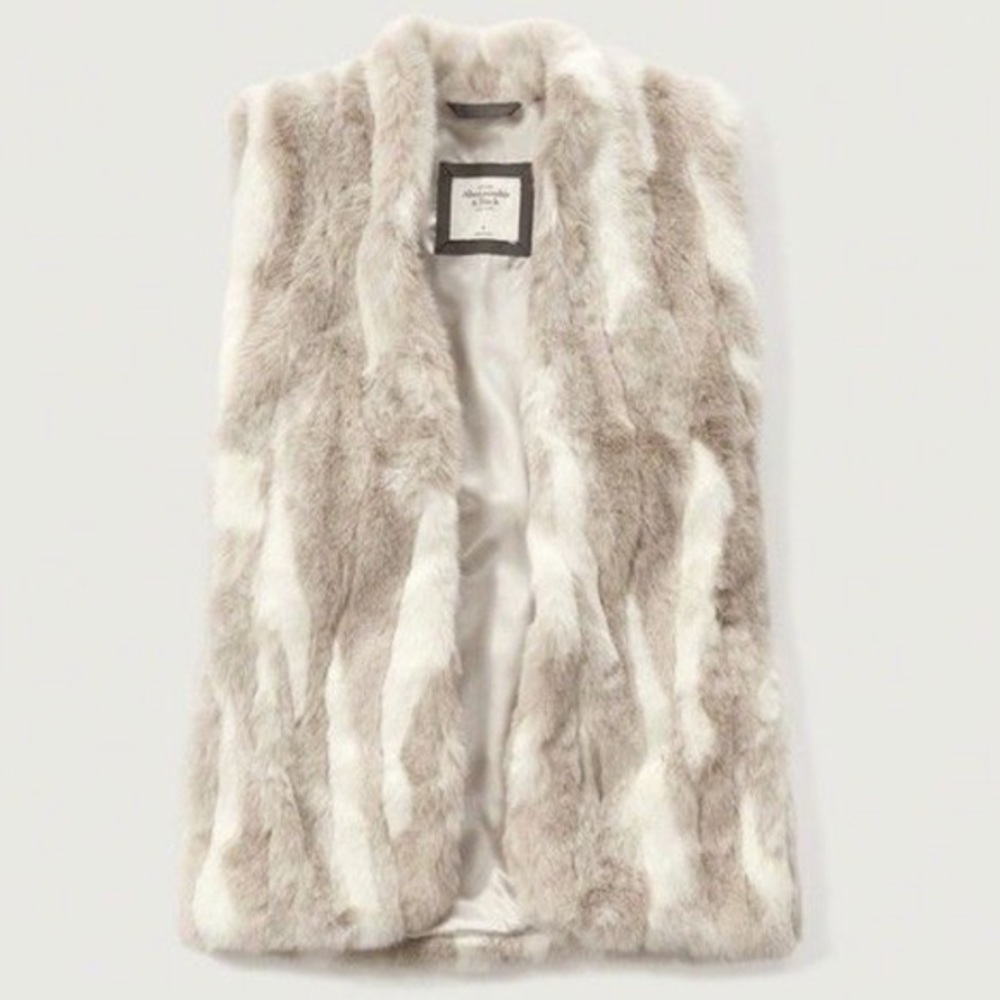 Abercrombie & Fitch Faux Fur Vest in Cream and Gray
